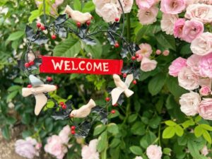 Read more about the article Maple Signage’s Introduction of Digital Welcome Screen